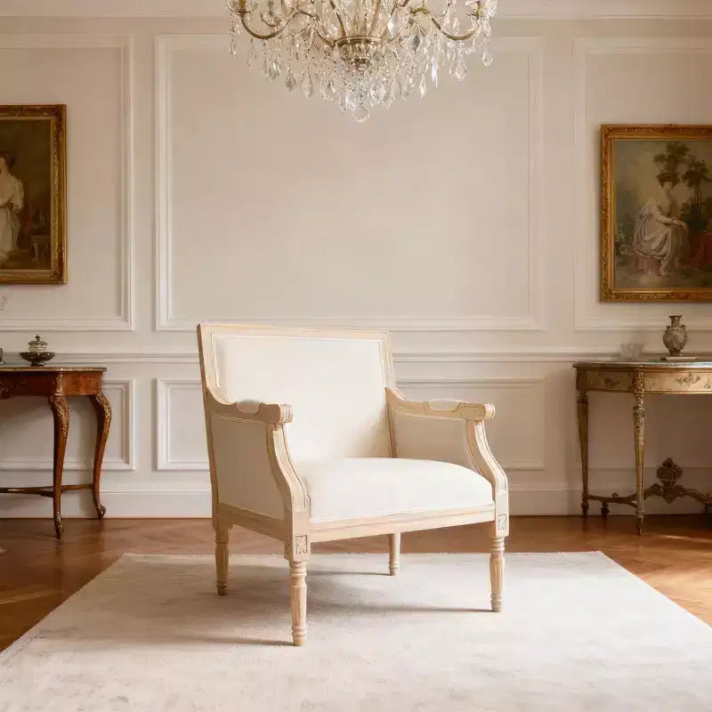 Fauteuil d'appoint français, cadre en bois traditionnel
