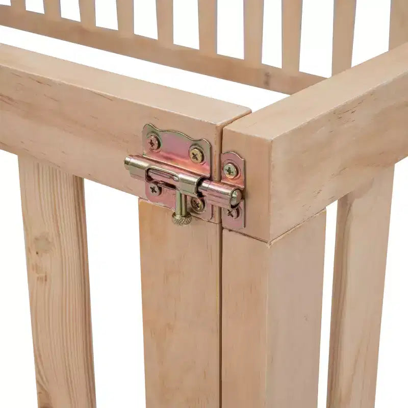 Cadre de lit en bois pleine grandeur avec clôture et porte